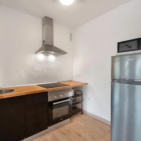 Botanique Apartment